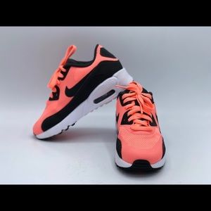 NWOT NIKE Air Max 90 ultra 2.0